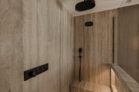 Travertijn verdringt marmer in het luxe interieur