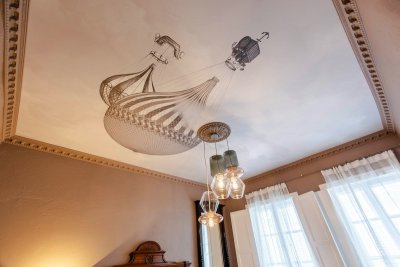 Behang verovert nu ook je plafond